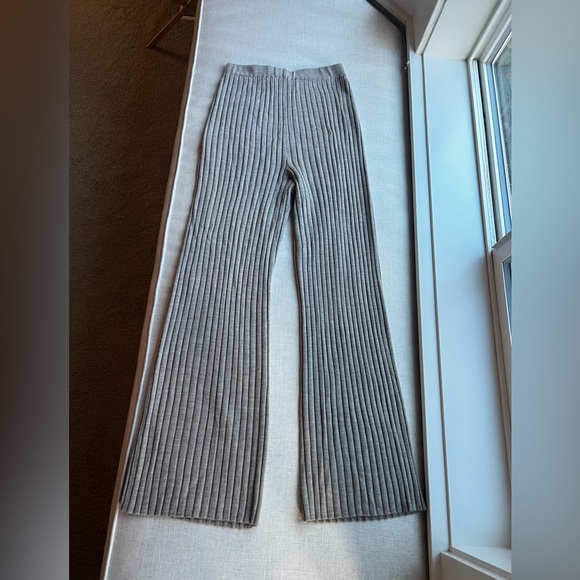 ***La Maille Sezane Maxence Wool
Ribbed Lazare Trousers - Sandstone SET new - Picture 8 of 8